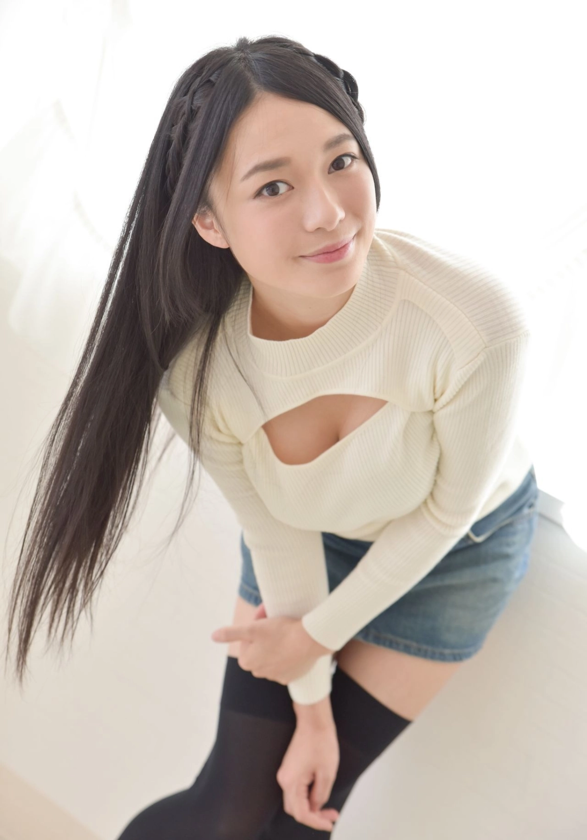 Tomoe Yamanaka mang nét đẹp đầy lôi cuốn