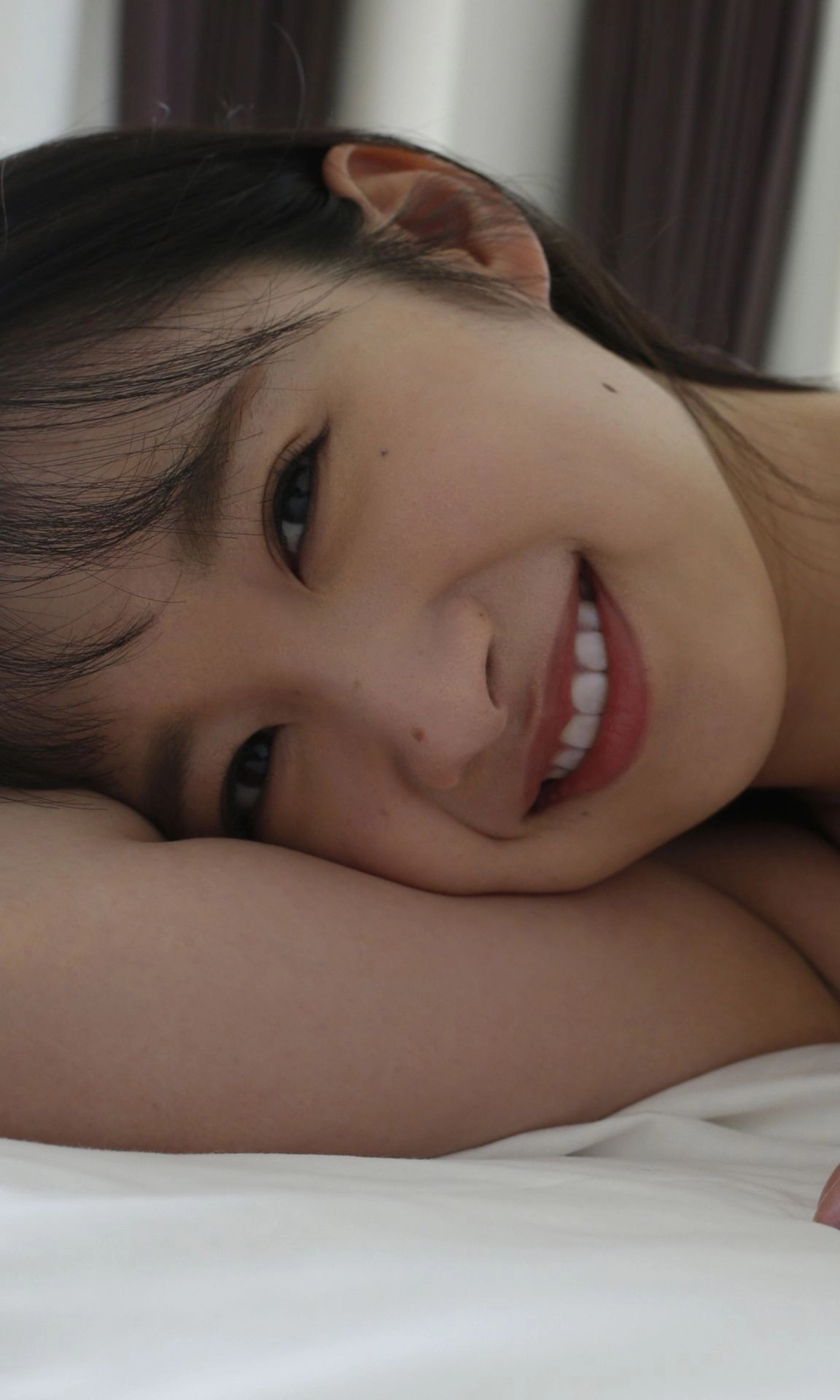 Yui Tsuji đầy cuốn hút ở mọi góc độ